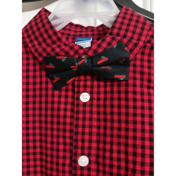 NWT Boys Old Navy Red Gingham Poplin Shirt & Bow Tie W/Truck & Tree Set Size 4T - Picture 1 of 4